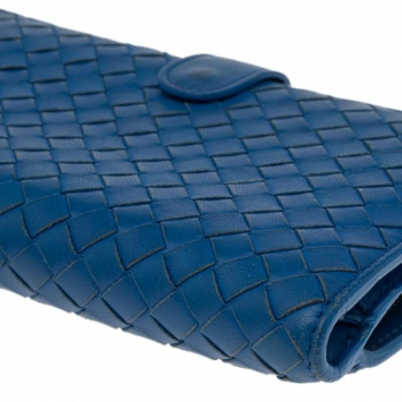 Portafoglio continentale in pelle Intrecciato blu di Bottega Veneta 3