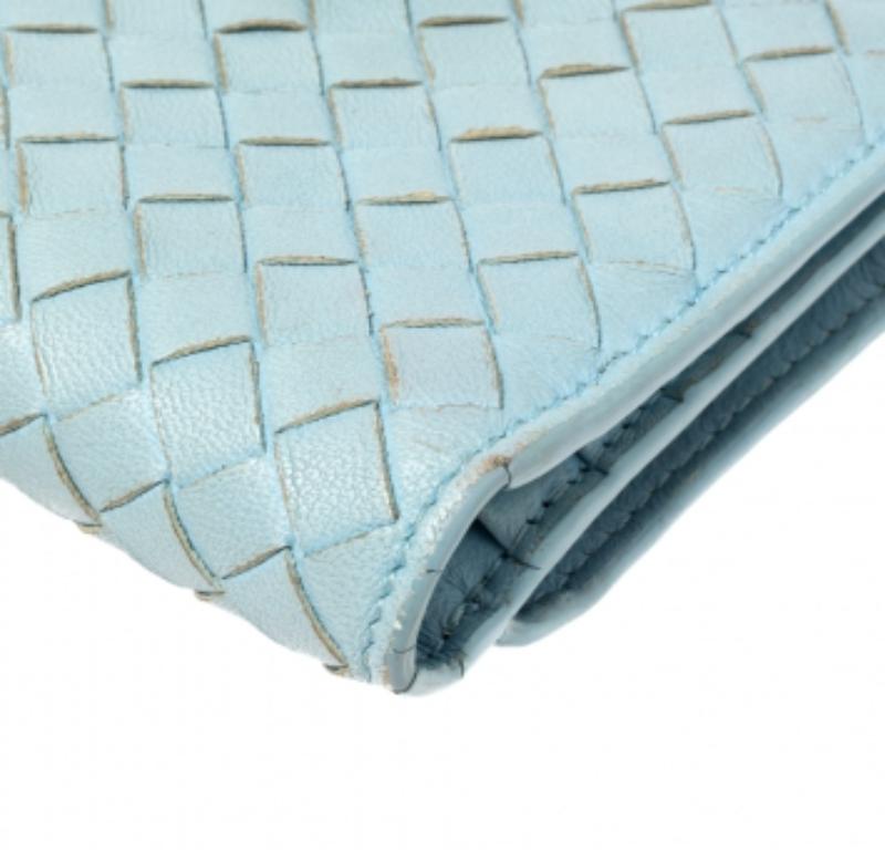 Bottega Veneta Blue Intrecciato Leather French Wallet For Sale 1