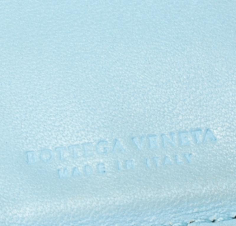 Bottega Veneta Blue Intrecciato Leather French Wallet For Sale 5