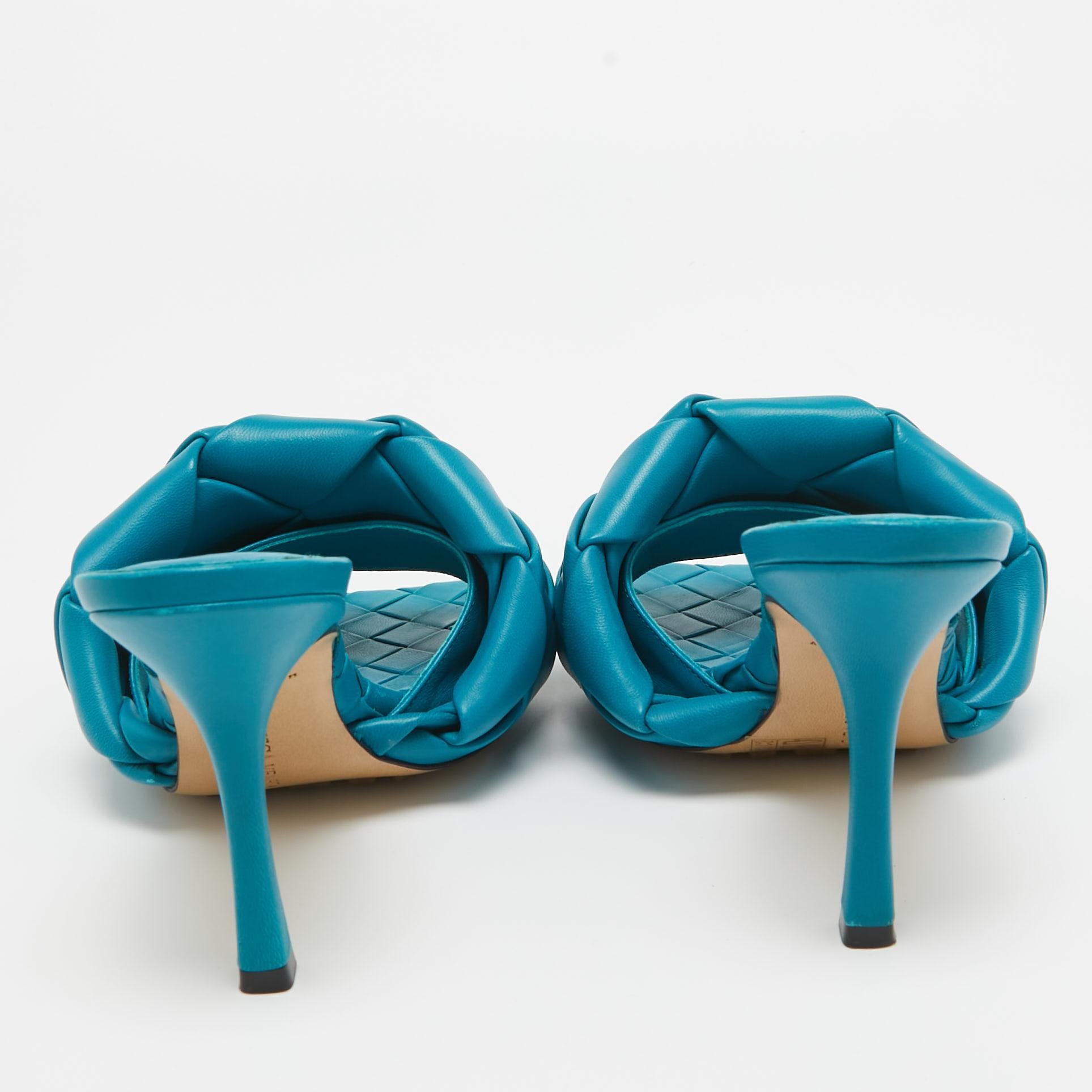 Women's Bottega Veneta Blue Intrecciato Leather Lido Slide Sandals Size 38