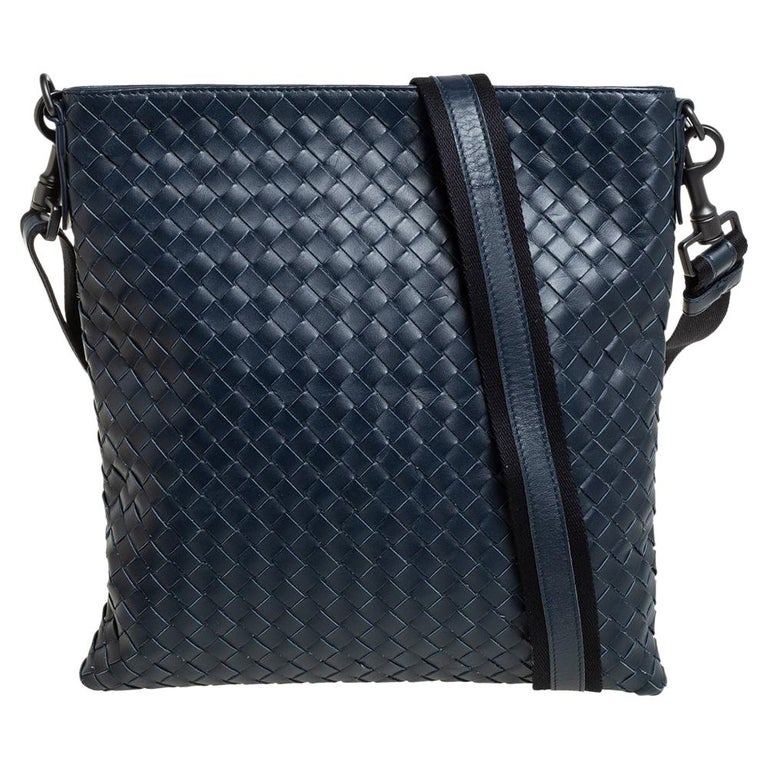 Intrecciato Leather Messenger Bag