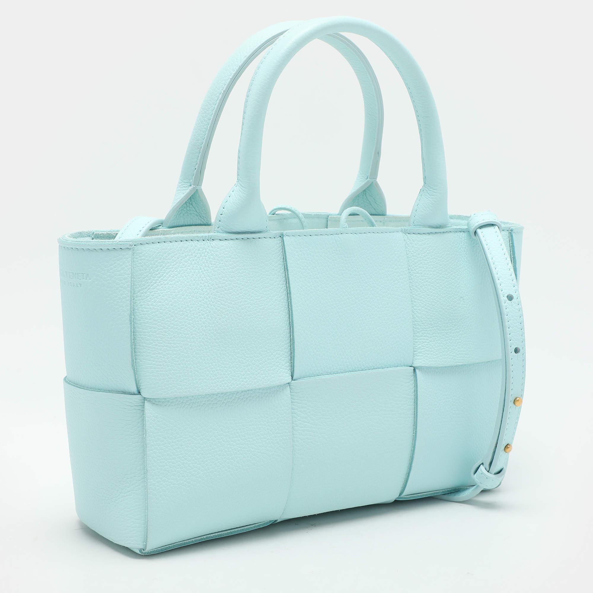 Bottega Veneta Blue Intrecciato Leather Mini Arco Tote In Excellent Condition In Dubai, Al Qouz 2