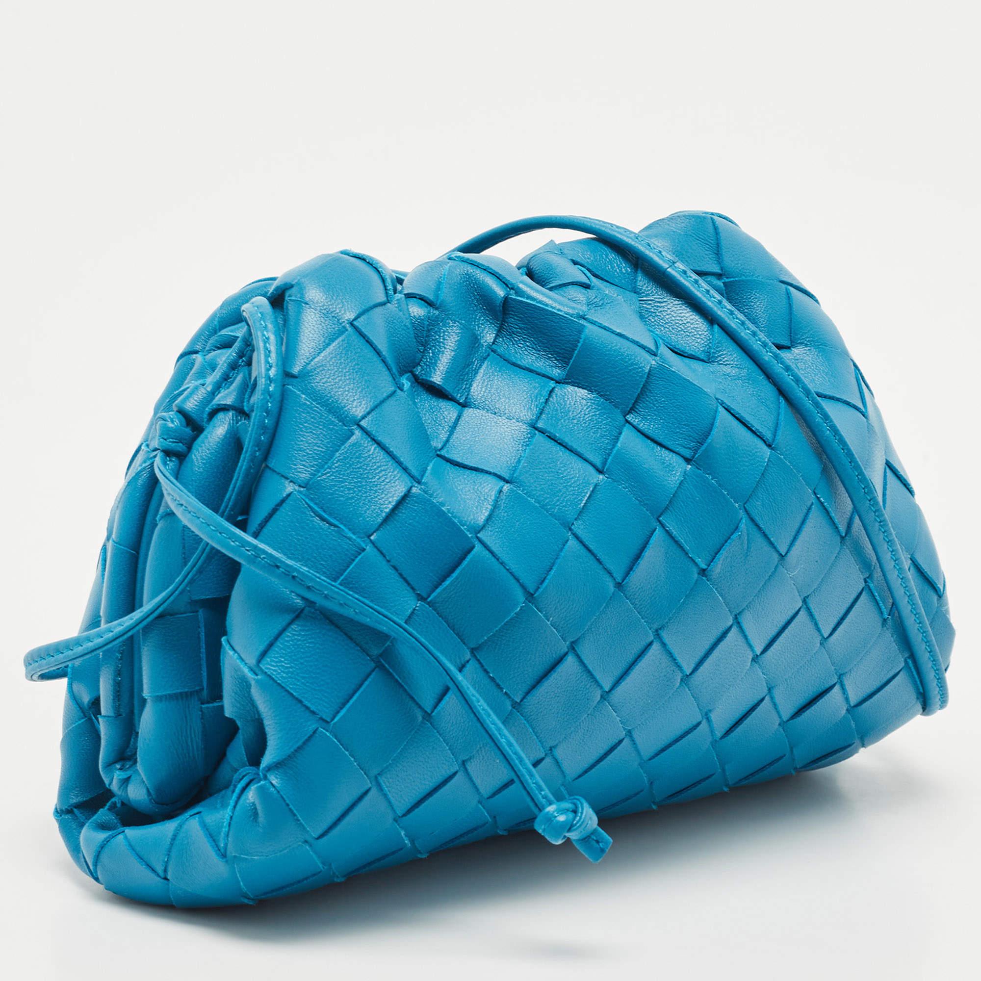 Bottega Veneta Blue Intrecciato Leather Mini The Pouch Bag In New Condition In Dubai, Al Qouz 2