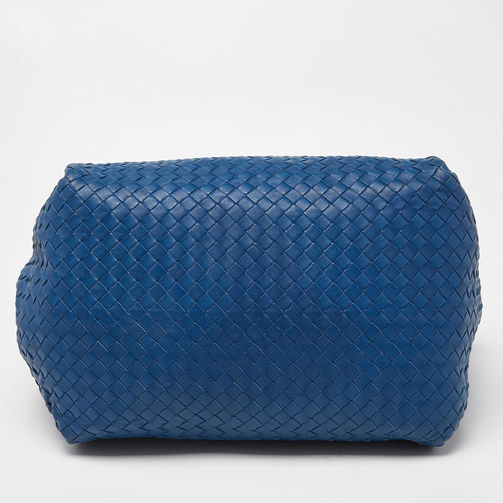 Bottega Veneta Blue Intrecciato Leather Parachute Bag For Sale 1