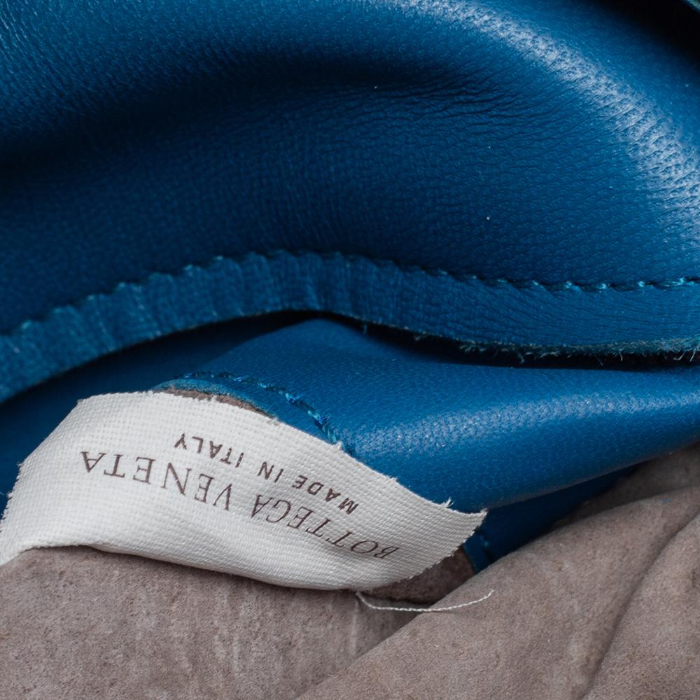Women's Bottega Veneta Blue Intrecciato Leather Parachute Shoulder Bag