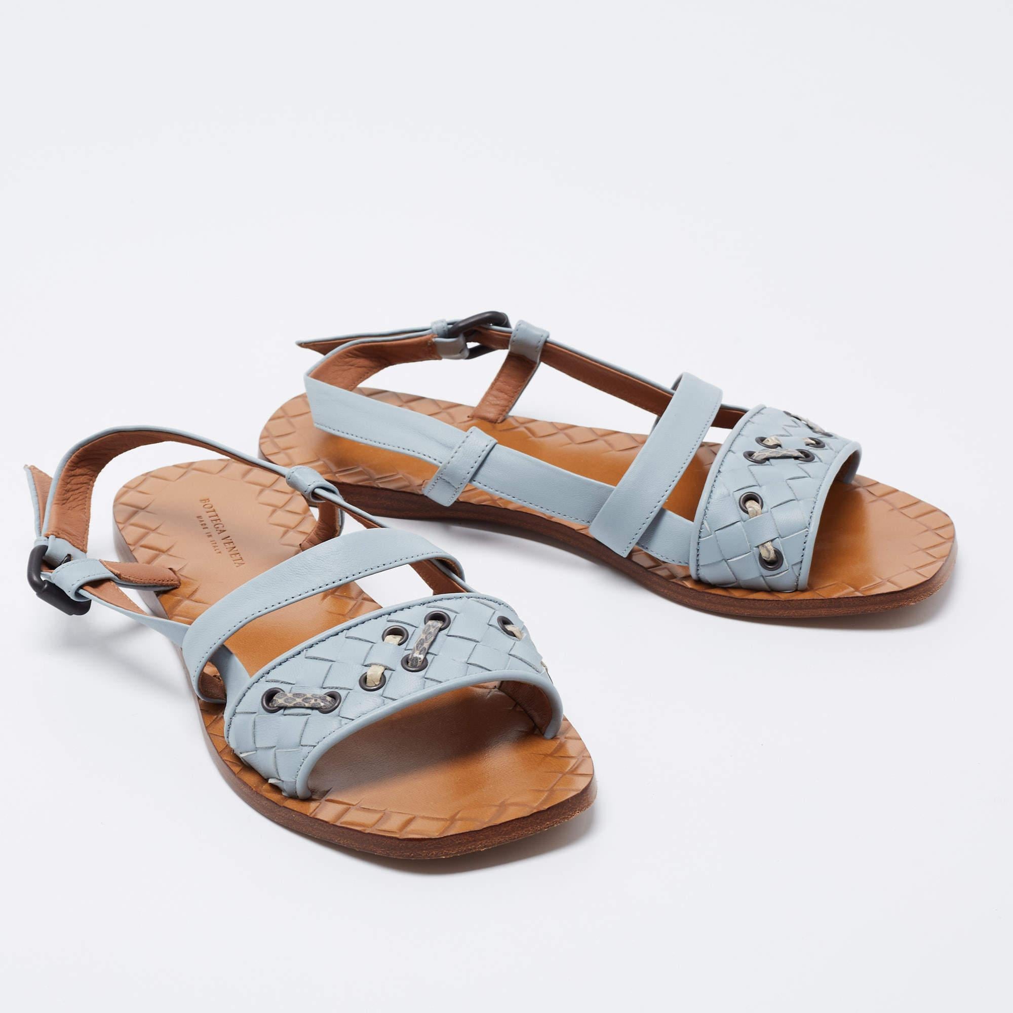 Bottega Veneta Blue Intrecciato Leather Slingback Flats Size 36.5 In Good Condition In Dubai, Al Qouz 2