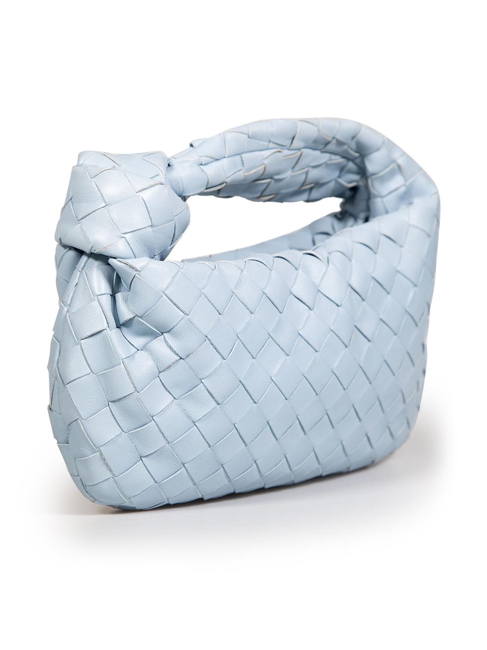 CONDITION is Very good. Minimal wear to bag is evident. Minimal wear to the corners of the bag with light scratches on this used Bottega Veneta designer resale item.
 Details
 Model: Jodie
 Blue
 Leather
 Top handle bag
 1x Handle
 Silver hardware

