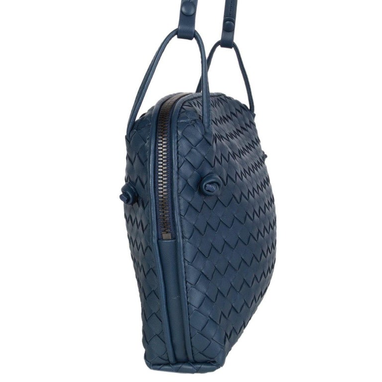 BOTTEGA blue leather INTRECCIATO NODINI Crossbody Shoulder Bag at 1stDibs bottega