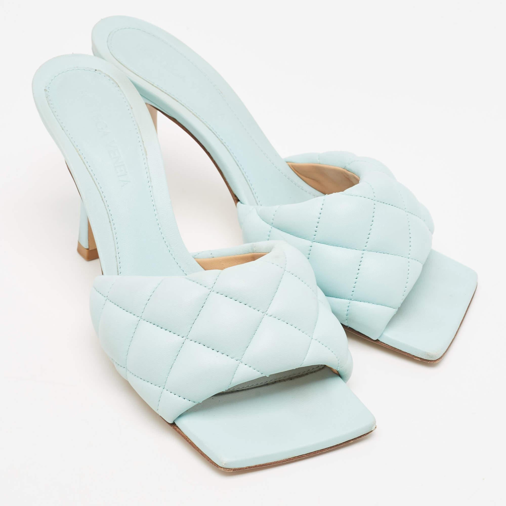 Women's Bottega Veneta Blue Leather Lido Sandals Size 36 For Sale