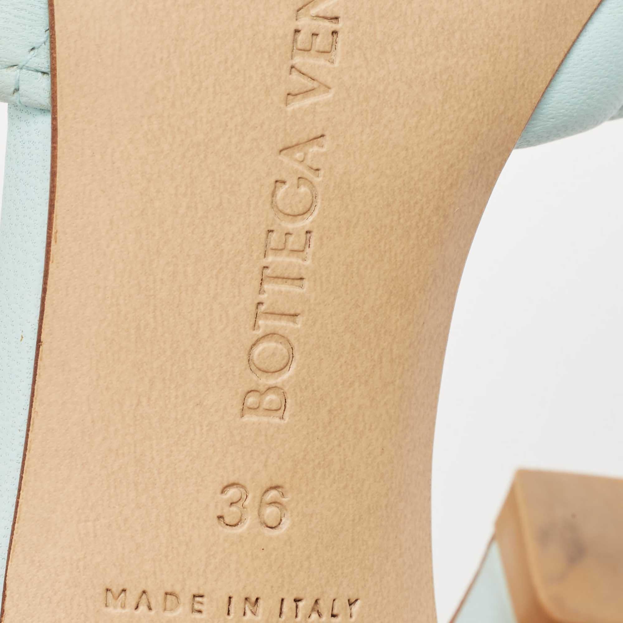 Bottega Veneta Blue Leather Lido Sandals Size 36 For Sale 4