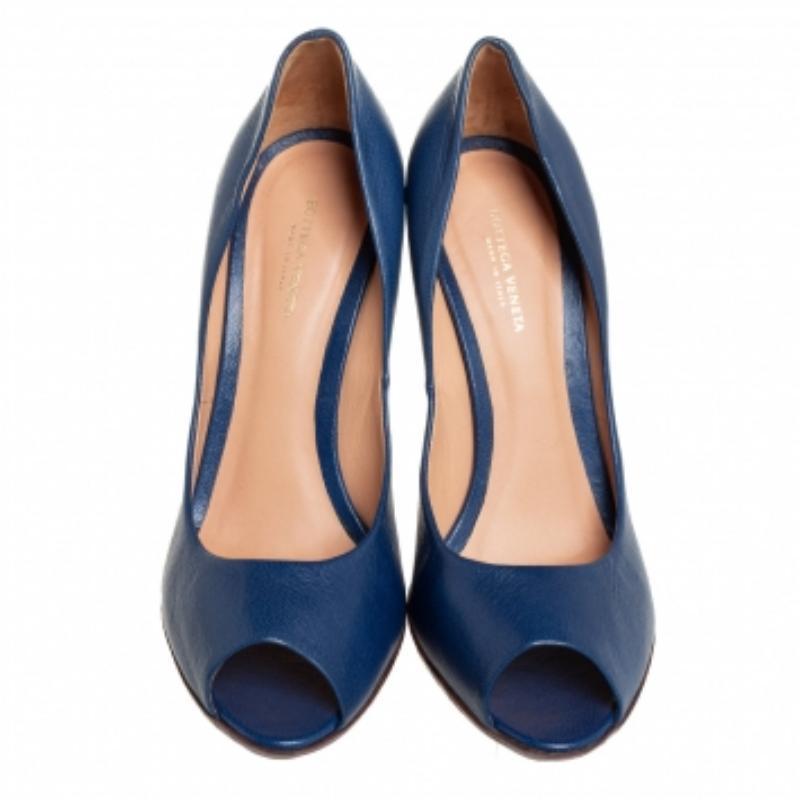Women's Bottega Veneta Blue Leather  Peep Toe Pumps Size 38 For Sale