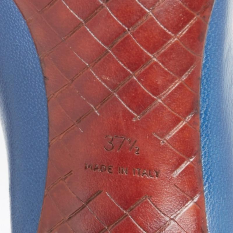 Bottega Veneta Bombas de plataforma de punta redonda de cuero azul talla 37.5 Gris en venta