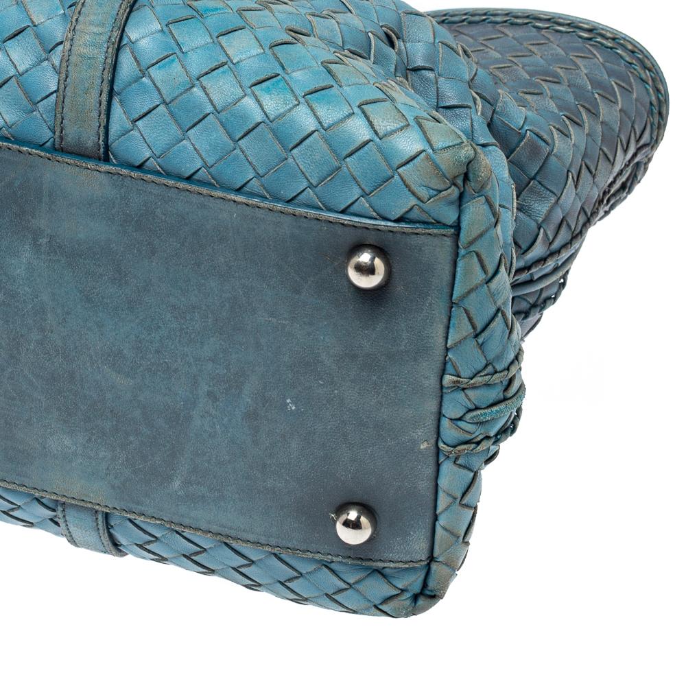 Bottega Veneta Blue Ombre Intreciatto Leather Tote In Good Condition In Dubai, Al Qouz 2