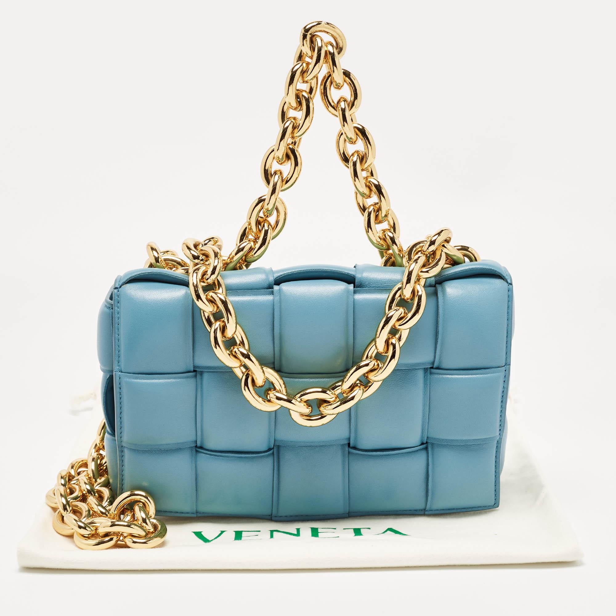 Bottega Veneta Blue Padded Leather Chain Cassette Shoulder Bag For Sale 10