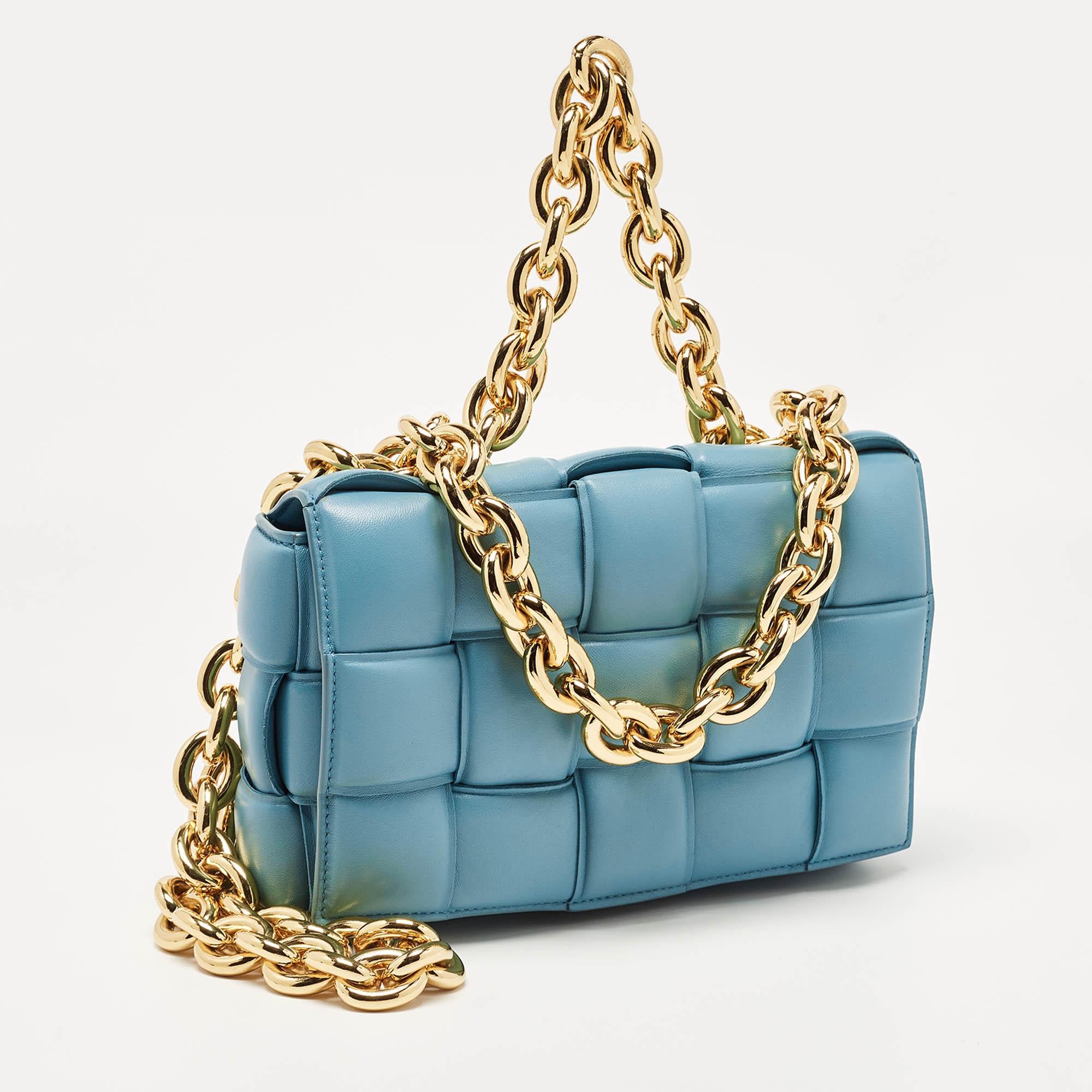 Women's Bottega Veneta Blue Padded Leather Chain Cassette Shoulder Bag For Sale