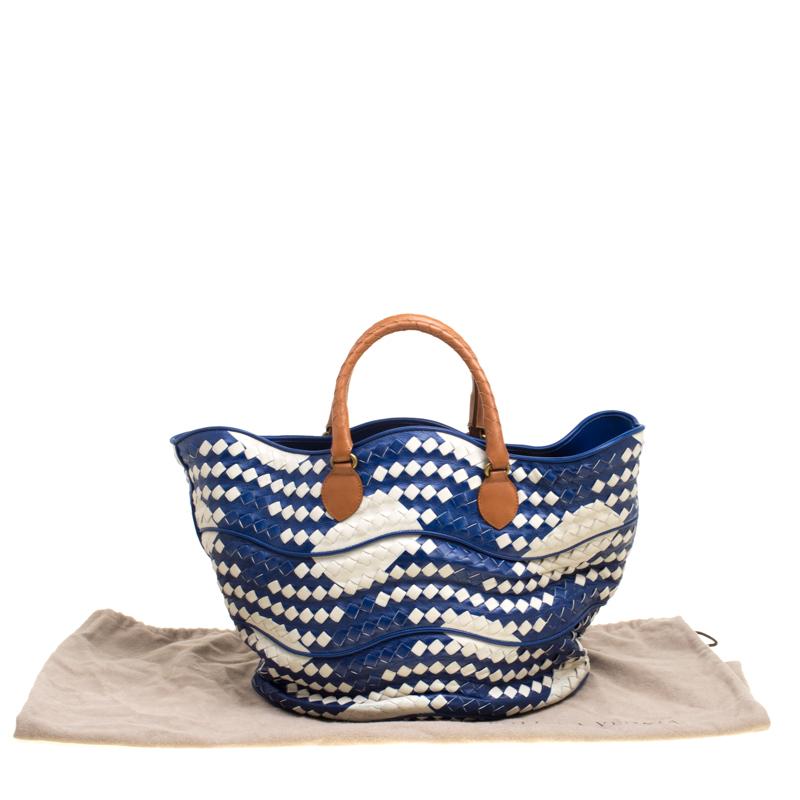 Bottega Veneta Blue/White Intrecciato Leather Bucket Bag 7