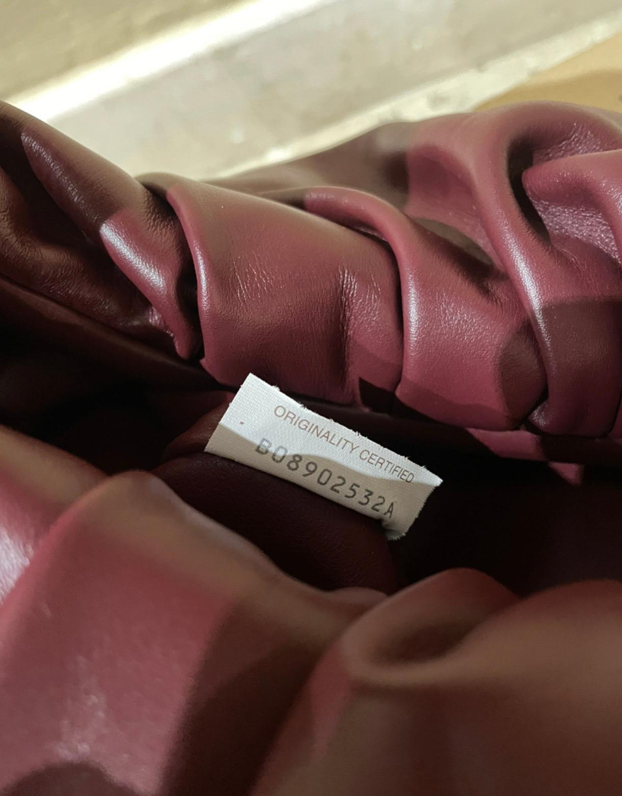 Bottega Veneta Bordeaux Leather Shoulder bag  For Sale 4