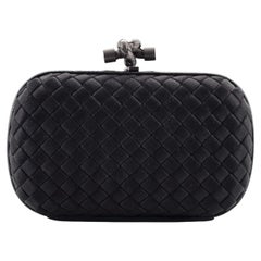 Bottega Veneta Box Knot Clutch Intrecciato aus Satin