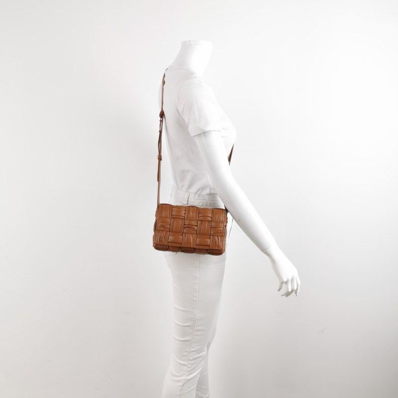 Women's Bottega Veneta Brick Cassette Small Tan Brown Leather Crossbody Bag For Sale