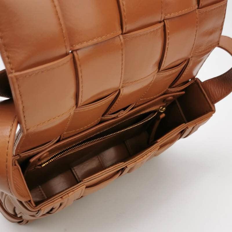 Bottega Veneta Brick Cassette Small Tan Brown Leather Crossbody Bag For Sale 4