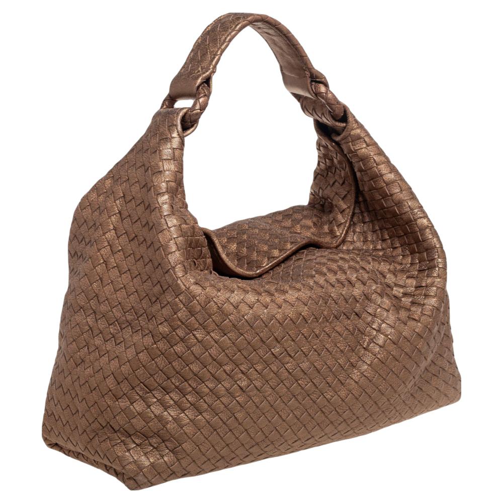 Bottega Veneta Brown/Gold Intrecciato Leather Sloane Hobo In Good Condition In Dubai, Al Qouz 2