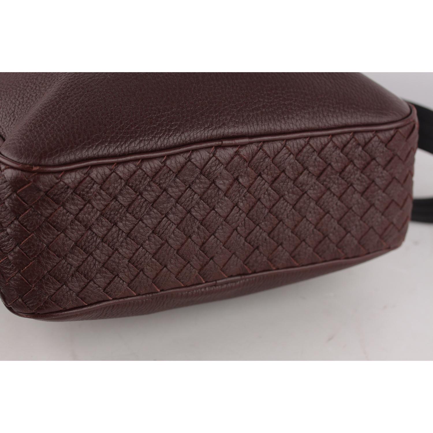 Bottega Veneta Brown Grained Leather Messenger Crossbody Bag 2