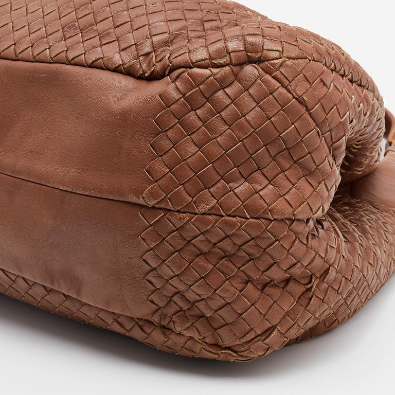 Bottega Veneta Brown Intrecciato Leather Campana Hobo For Sale 2