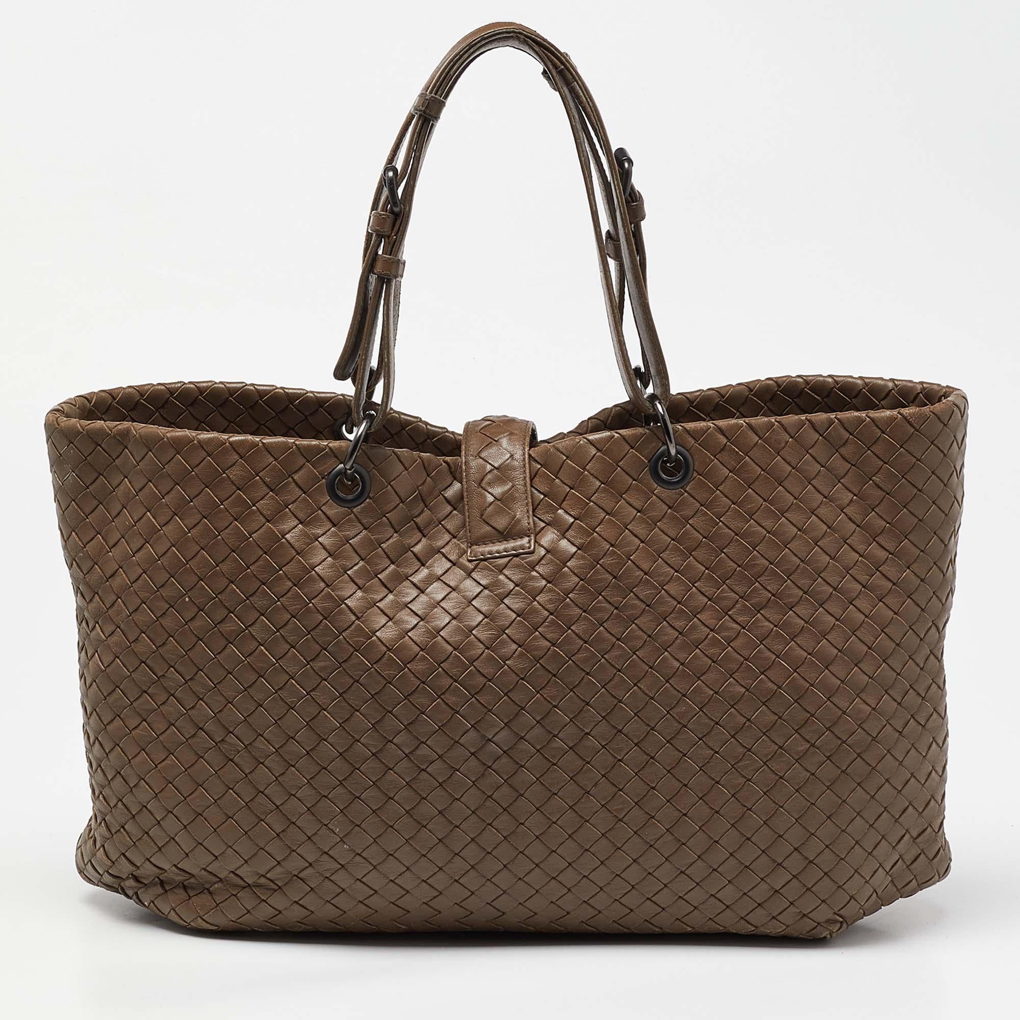 Women's Bottega Veneta Brown Intrecciato Leather Capri Tote