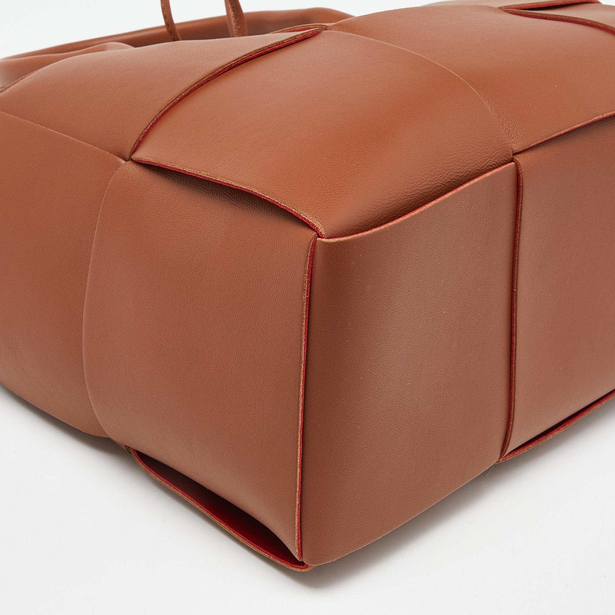 Bottega Veneta Brown Intrecciato Leather Medium Arco Tote For Sale 7