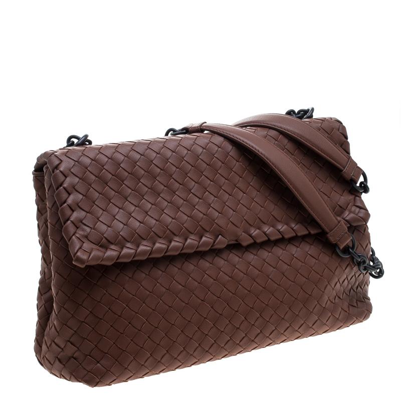 Bottega Veneta Brown Intrecciato Leather Olimpia Shoulder Bag In New Condition In Dubai, Al Qouz 2