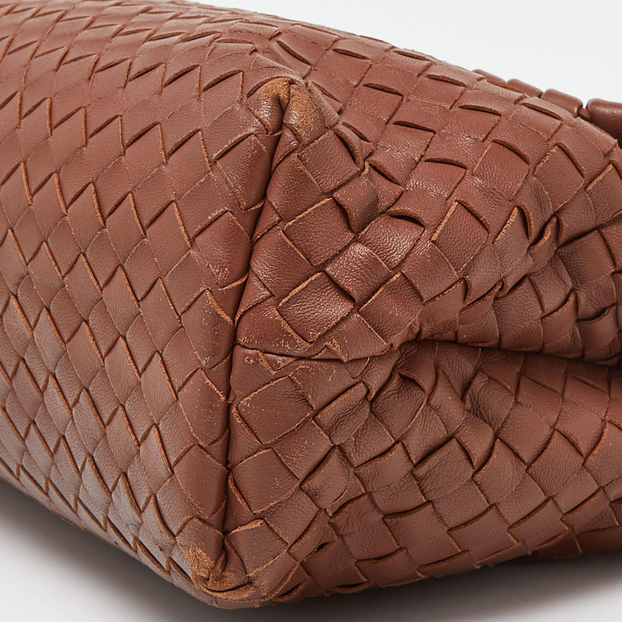 Bottega Veneta Brown Intrecciato Leather Olimpia Shoulder Bag For Sale 3
