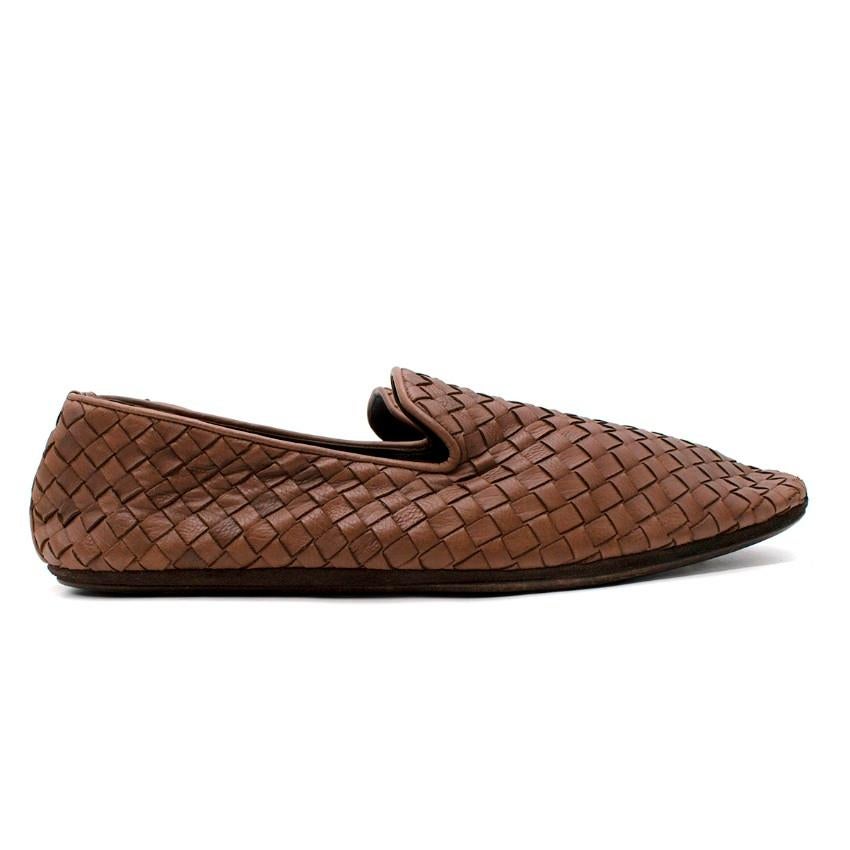  Bottega Veneta Brown Intrecciato Leather Slip-On Loafers
 

 - Signature Intrecciato weave leather loafers in brown-tone
 - Tonal suede outsole 
 - Cut-out vamp and slip-on design
 

 Materials:
 Leather
 

 Made in Italy
 

 PLEASE NOTE, THESE