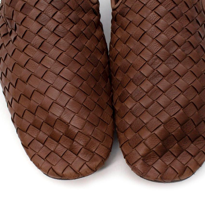 Bottega Veneta Brown Intrecciato Leather Slip-On Loafers In Excellent Condition For Sale In London, GB