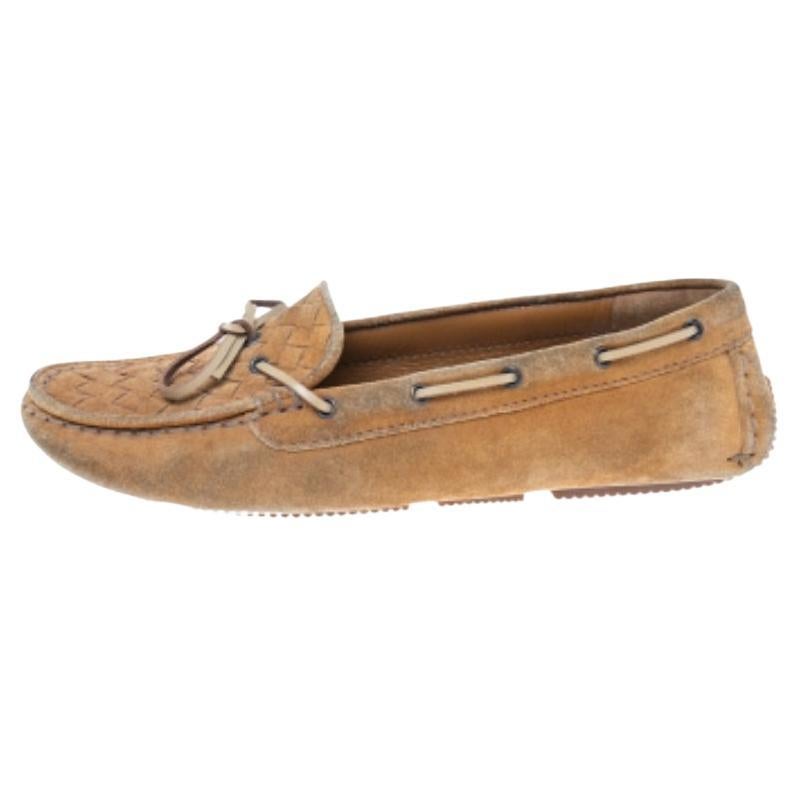 Bottega Veneta Mocassins en daim avec nœud Brown Intrecciato Taille 37 en vente