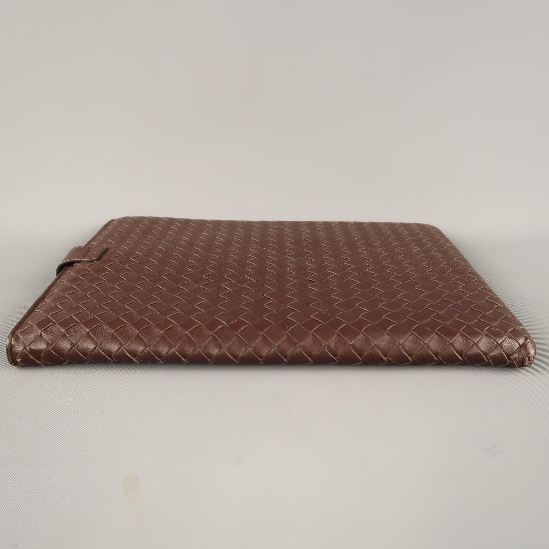 BOTTEGA VENETA Brown Intrecciato Woven Leather Ipad Tablet Case für Damen oder Herren