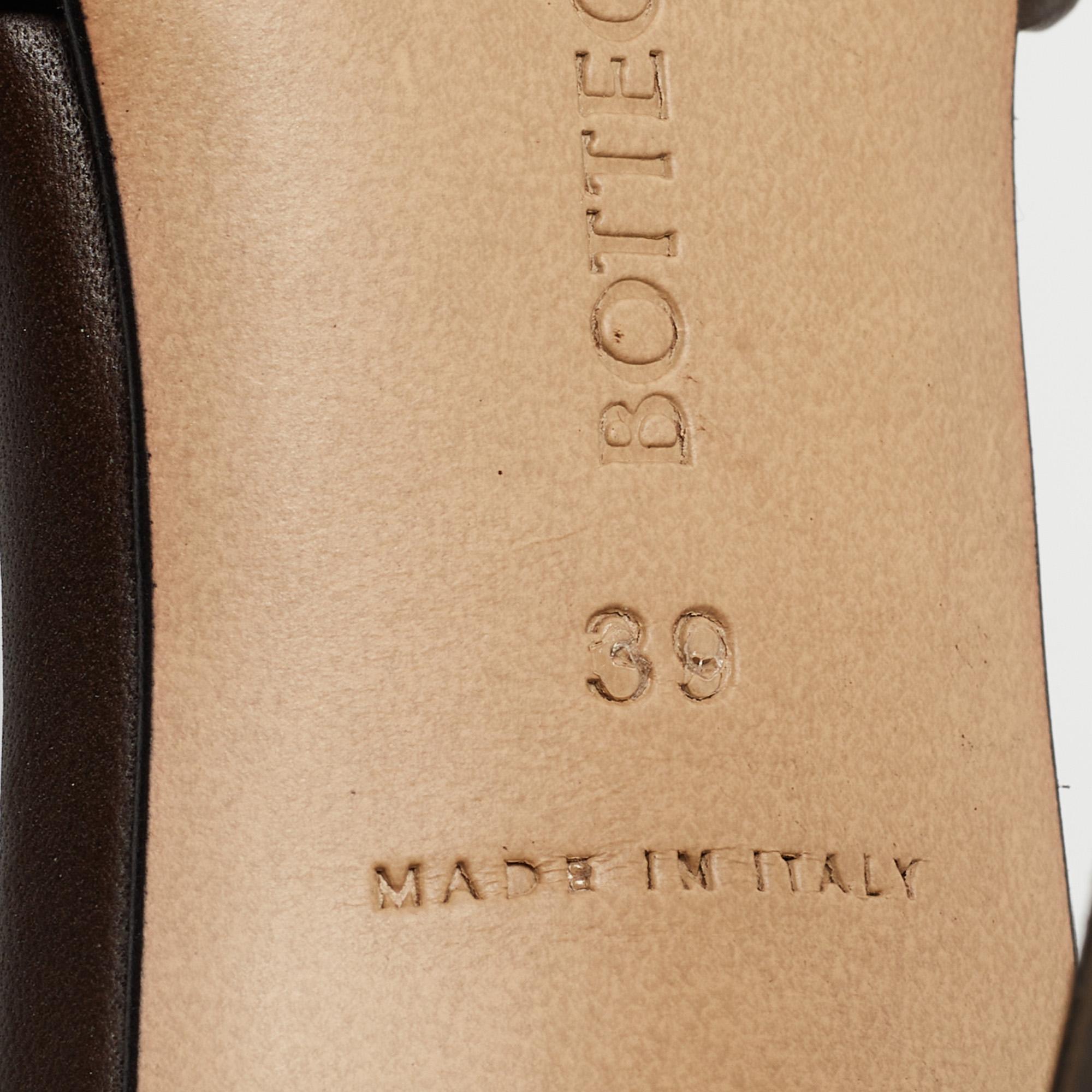 Bottega Veneta Brown Leather Lido Slides Size 39 For Sale 4