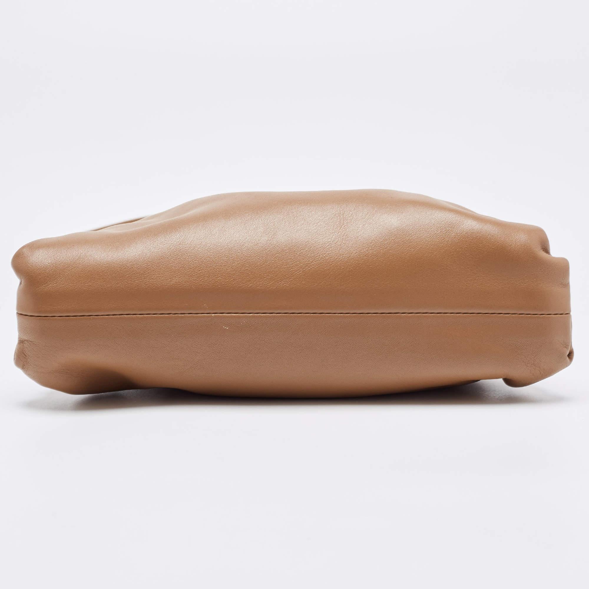 Mini-The Pouch-Tasche aus braunem Leder von Bottega Veneta Damen im Angebot