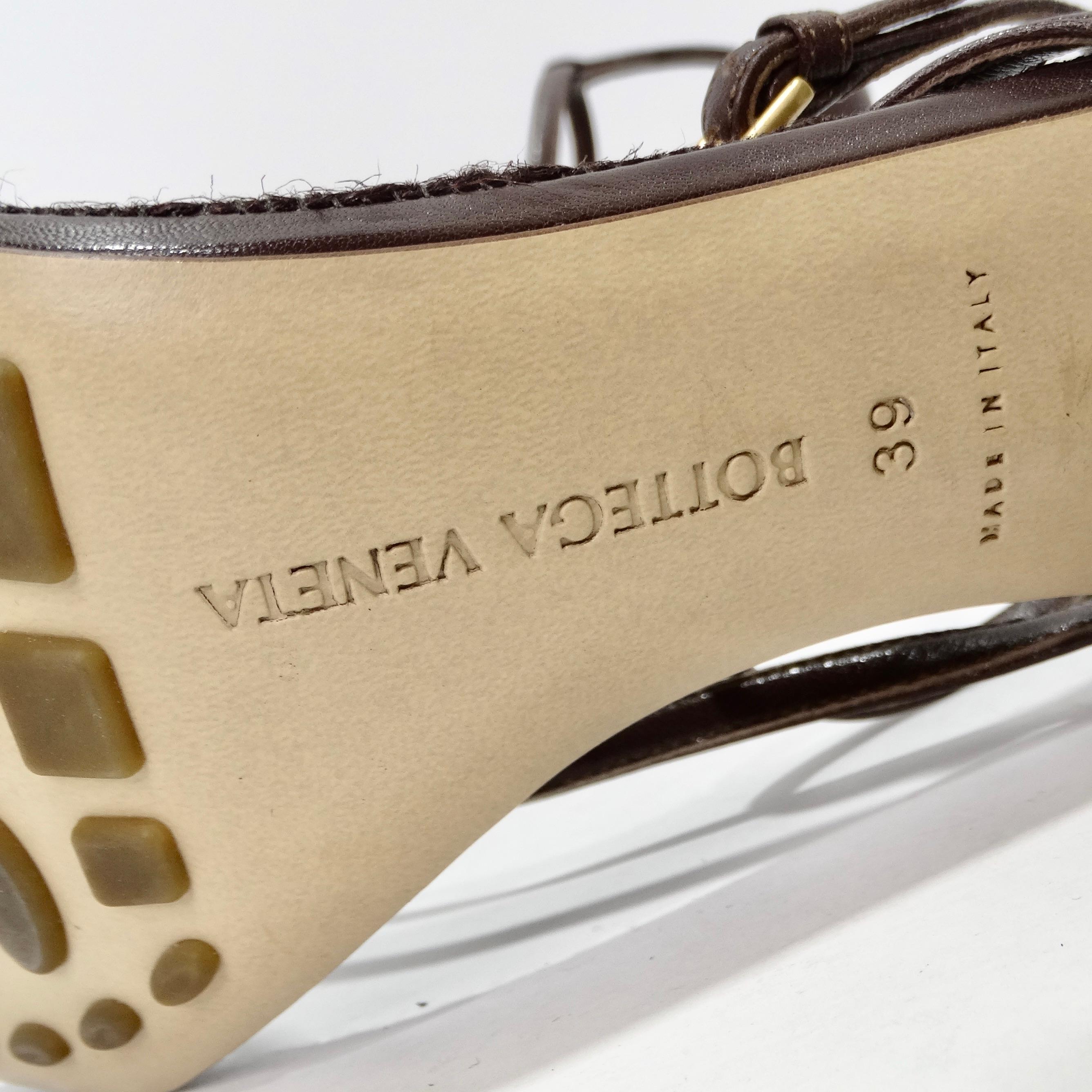 Bottega Veneta - Chaussures à talons carrés en cuir Brown en vente 6