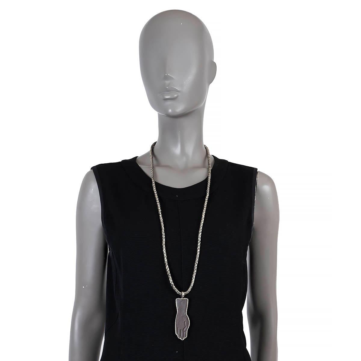 100% authentic Bottega Veneta Intrecciato necklace in antiqued sterling silver. Hand woven chain with dark brown leather inset hand pedant. Has been worn and is in excellent condition. 

Measurements
Width	2.5cm (1in)
Length	89cm