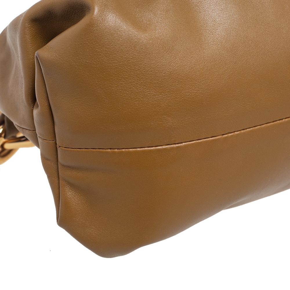 Bottega Veneta Brown Leather The Chain Pouch Bag In Good Condition In Dubai, Al Qouz 2