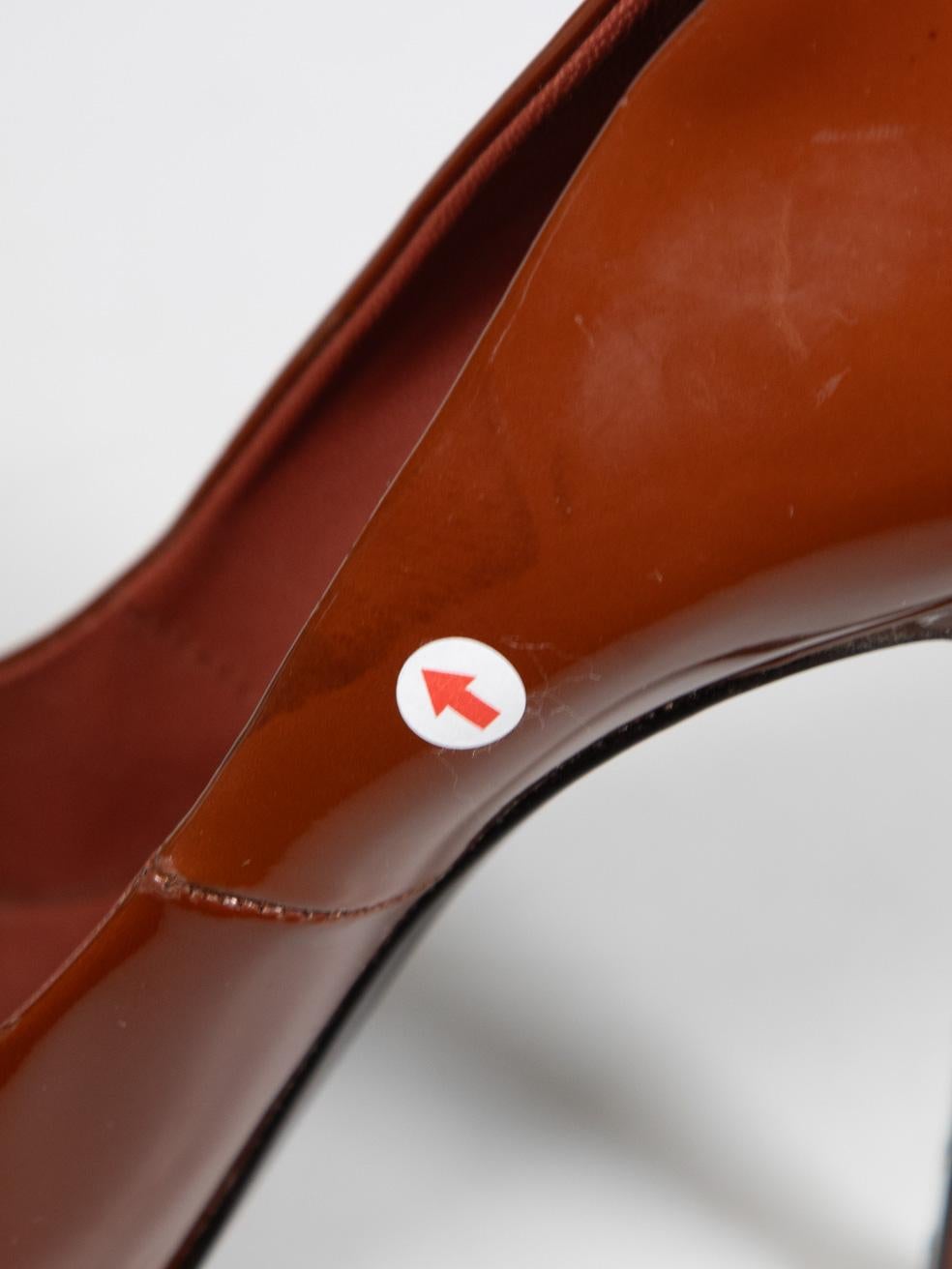 Bottega Veneta Zapatos de tacón con puntera abierta de charol marrón talla IT 38 en venta 2