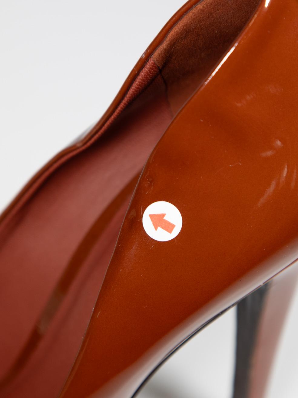 Bottega Veneta Zapatos de tacón con puntera abierta de charol marrón talla IT 38 en venta 3