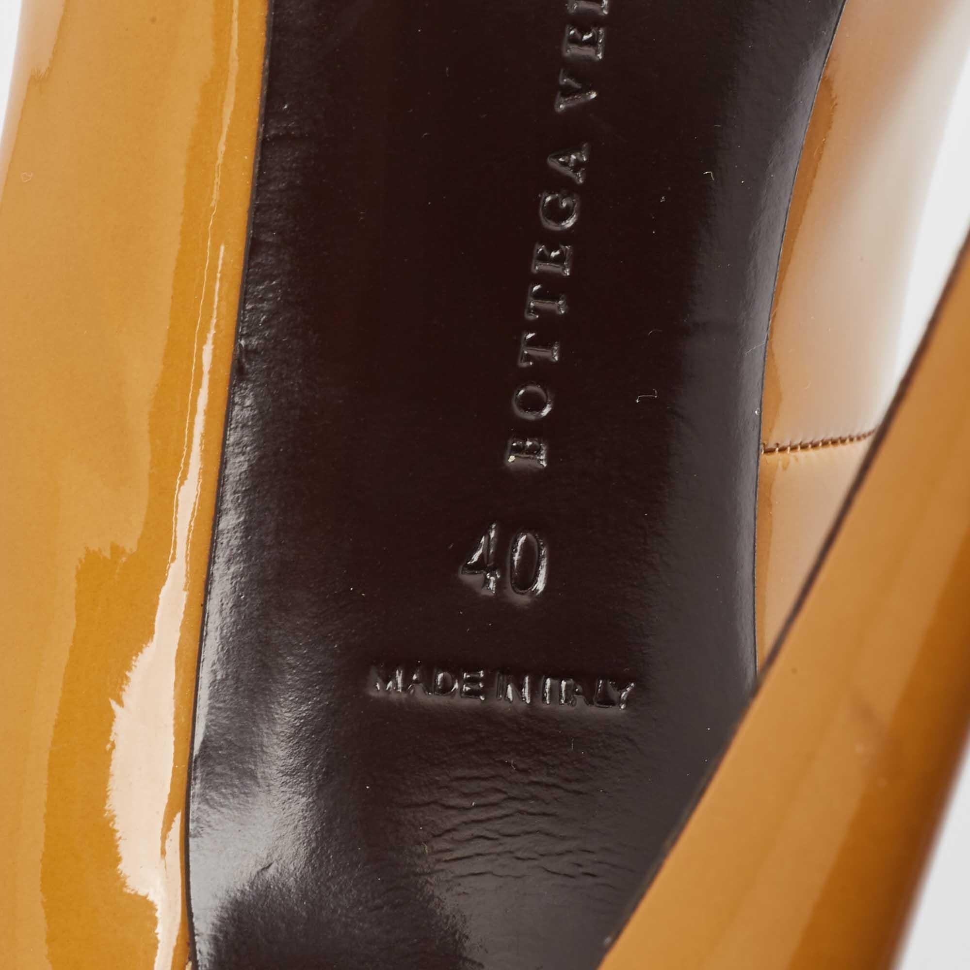 Bottega Veneta Brown Patent Leather Peep Toe Pumps Size 40 For Sale 3