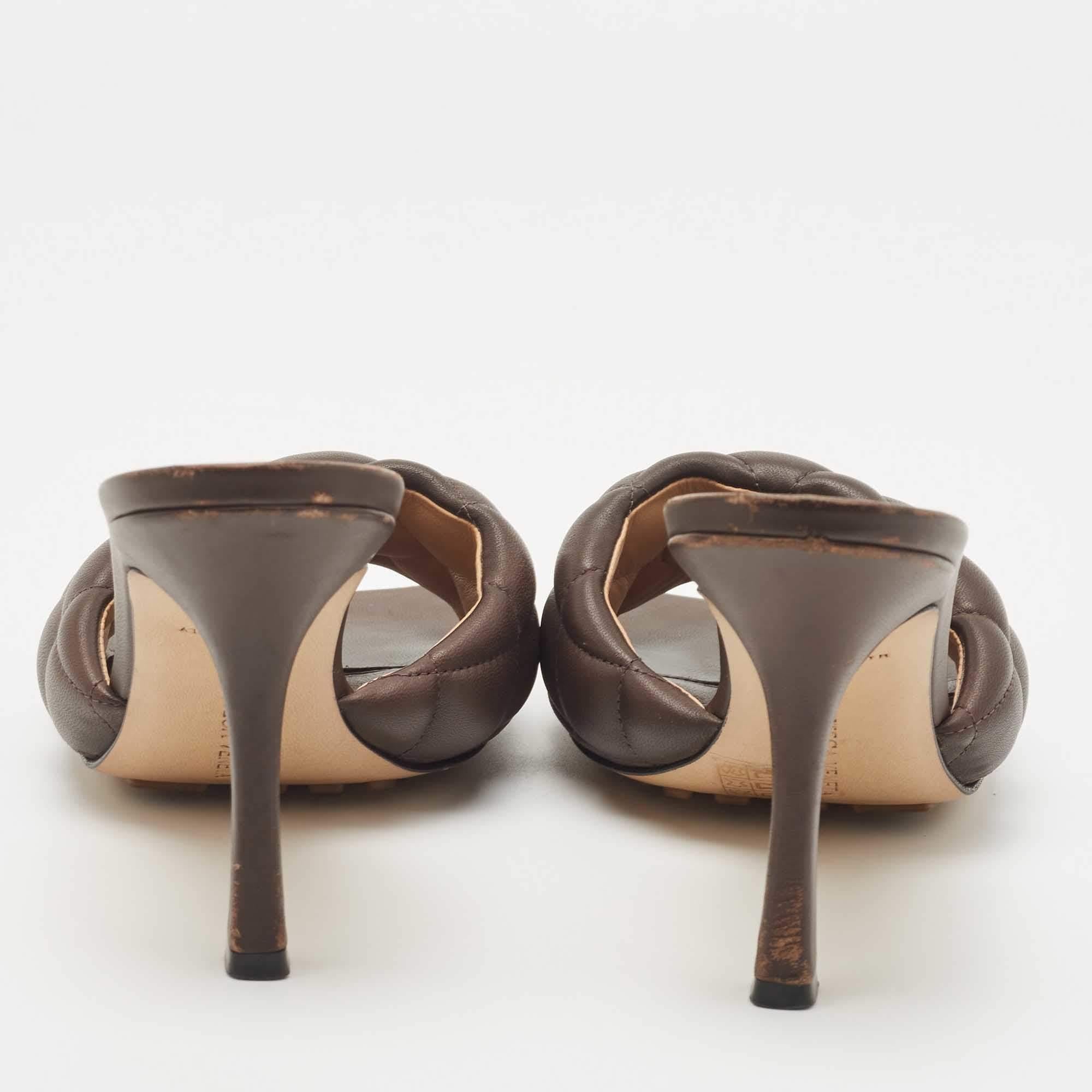Gray Bottega Veneta Brown Quilted Padded Leather Slide Sandals Size 39