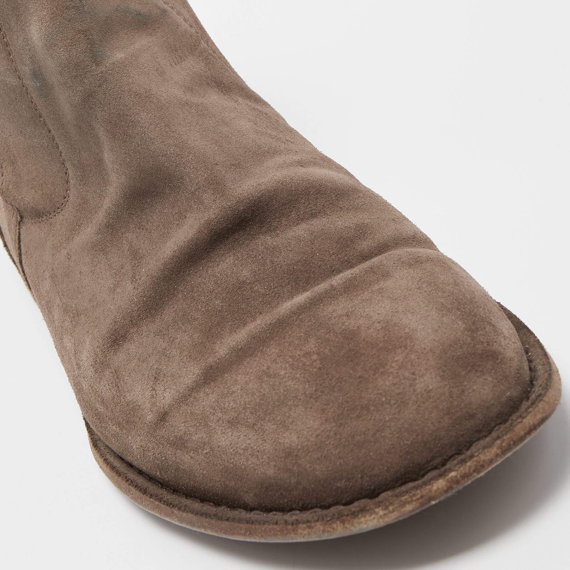 Bottega Veneta Stivaletto Voortrekking Jag in pelle scamosciata marrone misura 40 in vendita 2