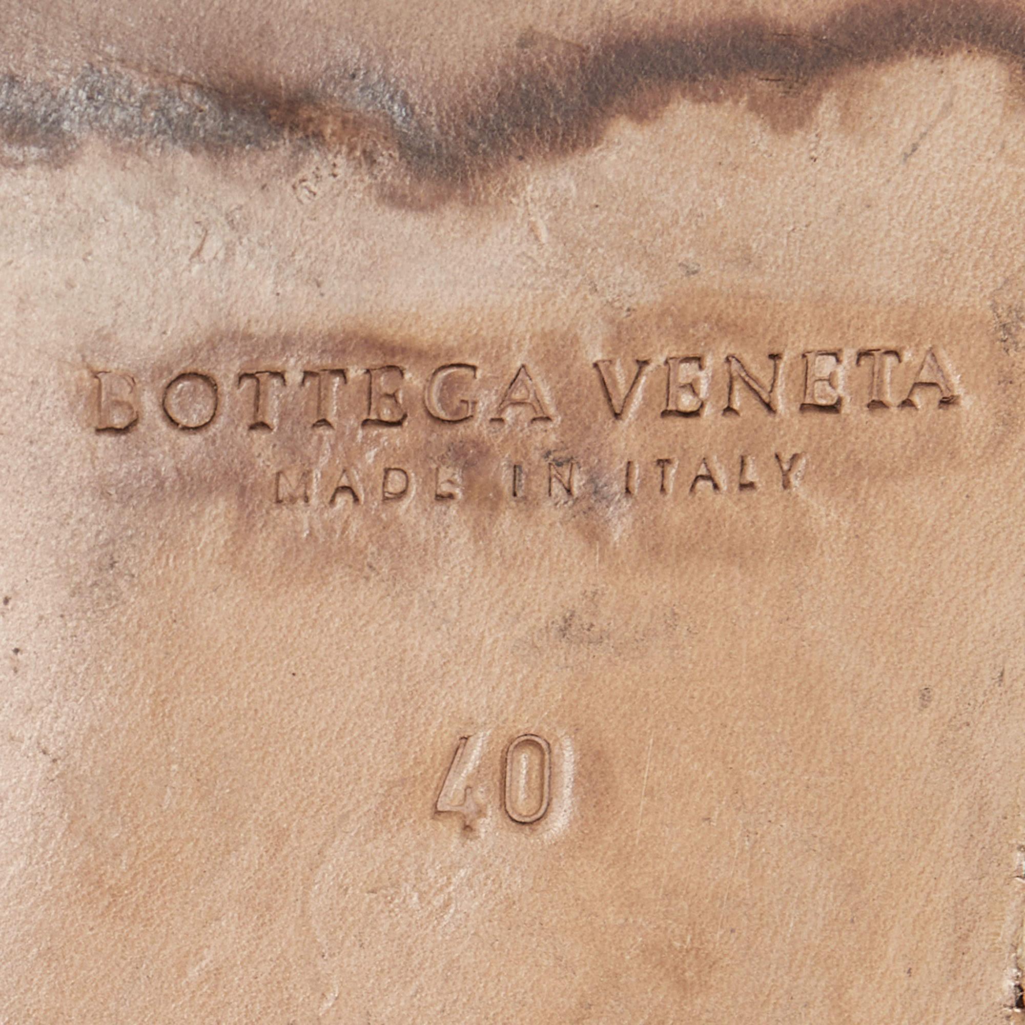 Bottega Veneta Stivaletto Voortrekking Jag in pelle scamosciata marrone misura 40 in vendita 3