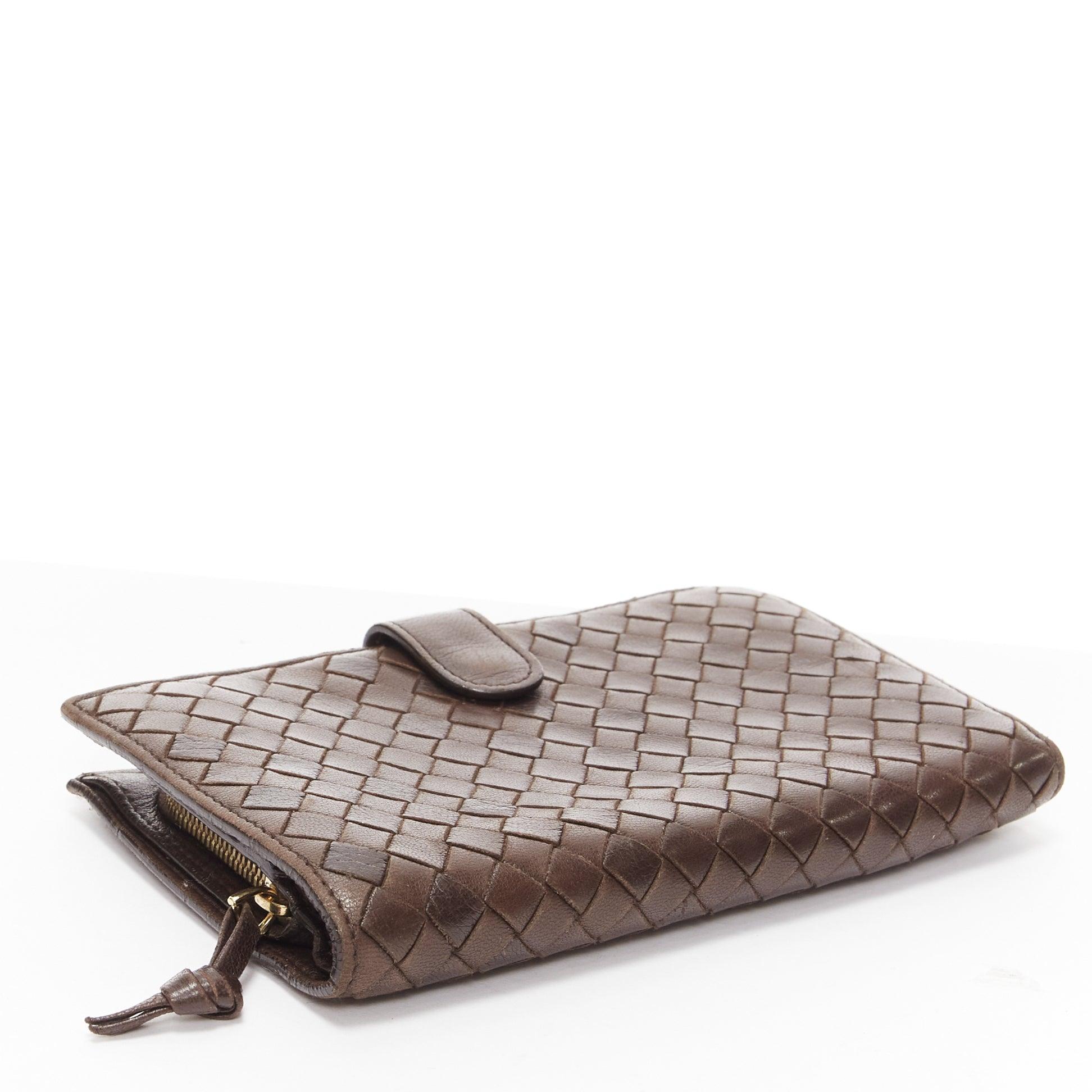 Women's or Men's BOTTEGA VENETA brown woven intrecciato leather gold zip long wallet