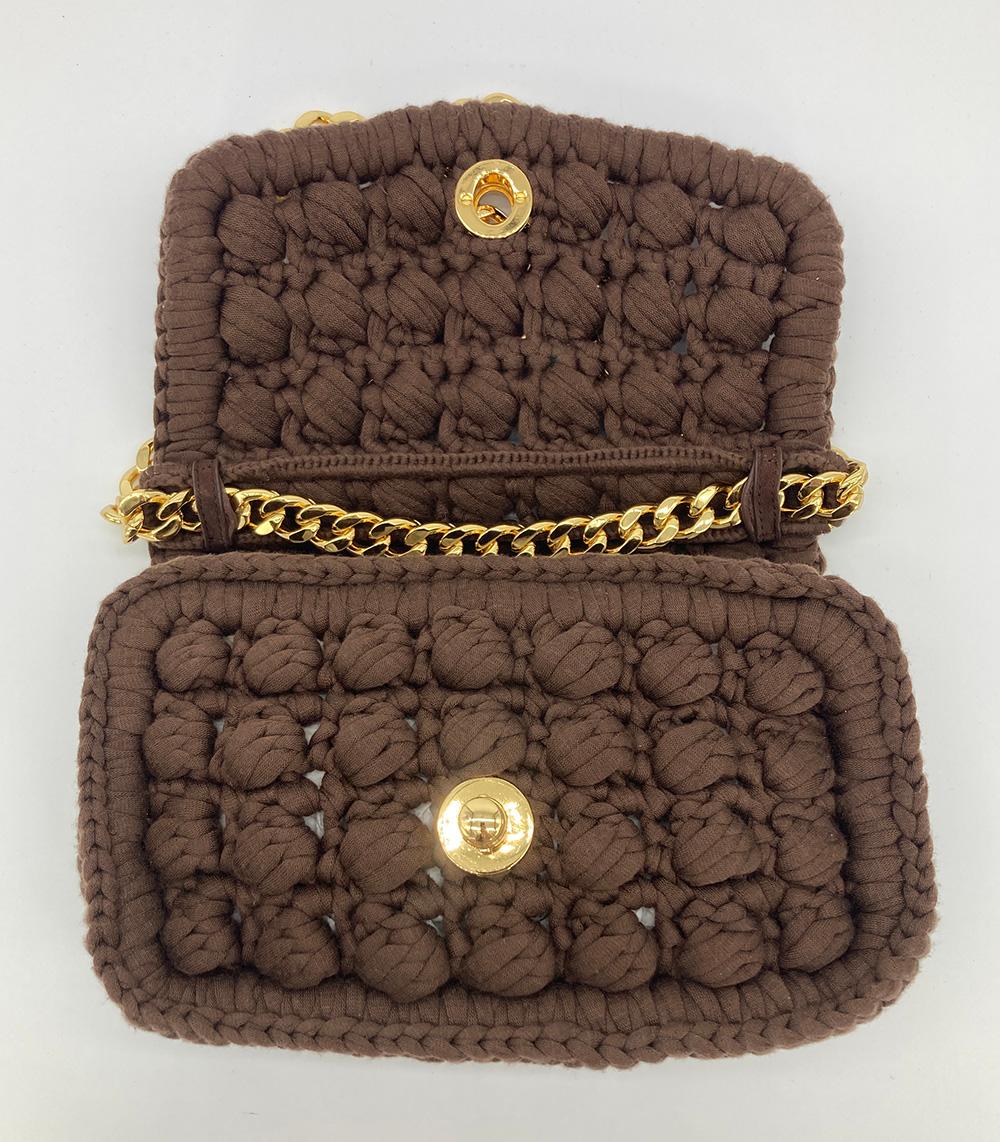 Bottega Veneta Brownie Classic Brown Crochet Flap Bag In Good Condition For Sale In Philadelphia, PA