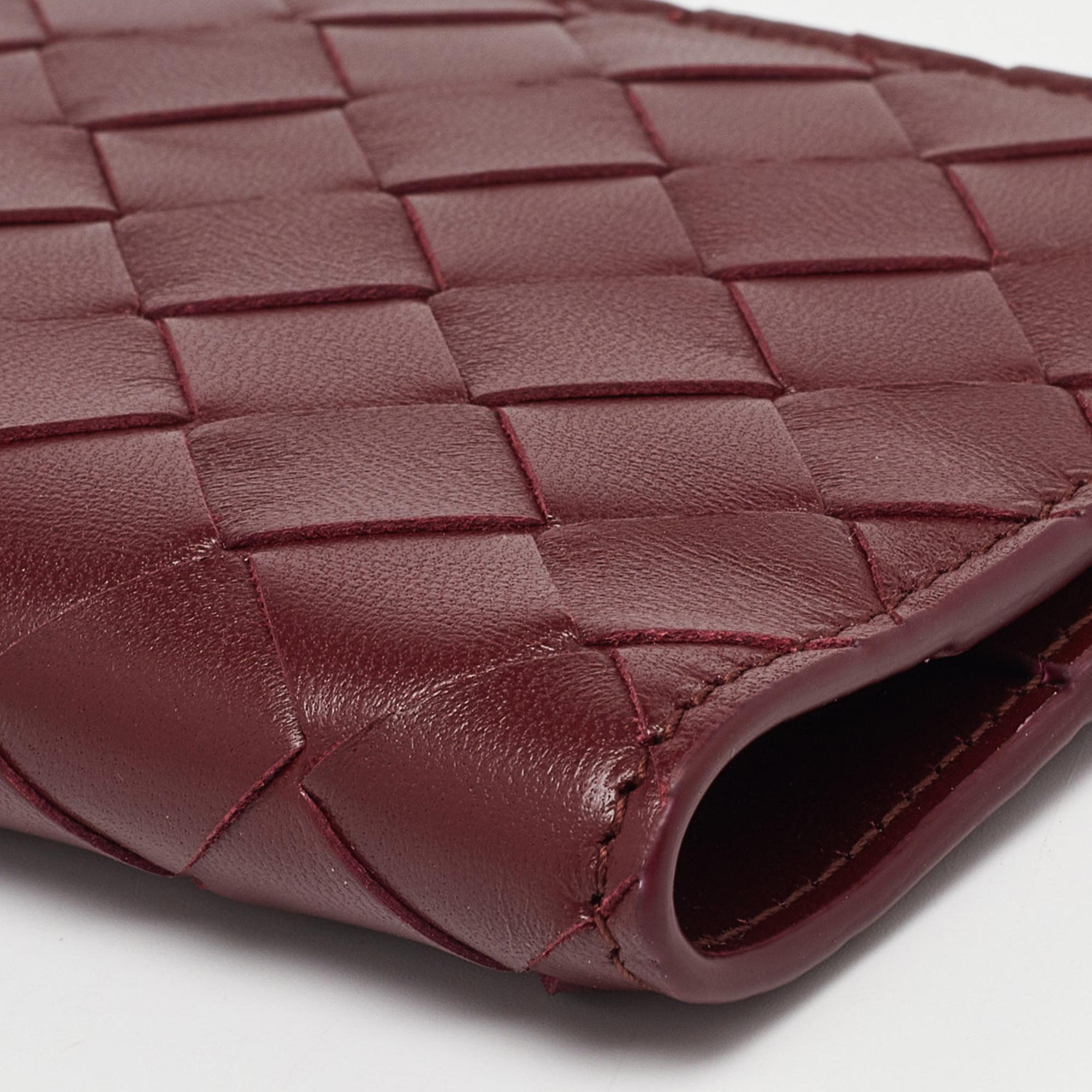 Bottega Veneta Burgundy Intrecciato Leather Passport Holder 6