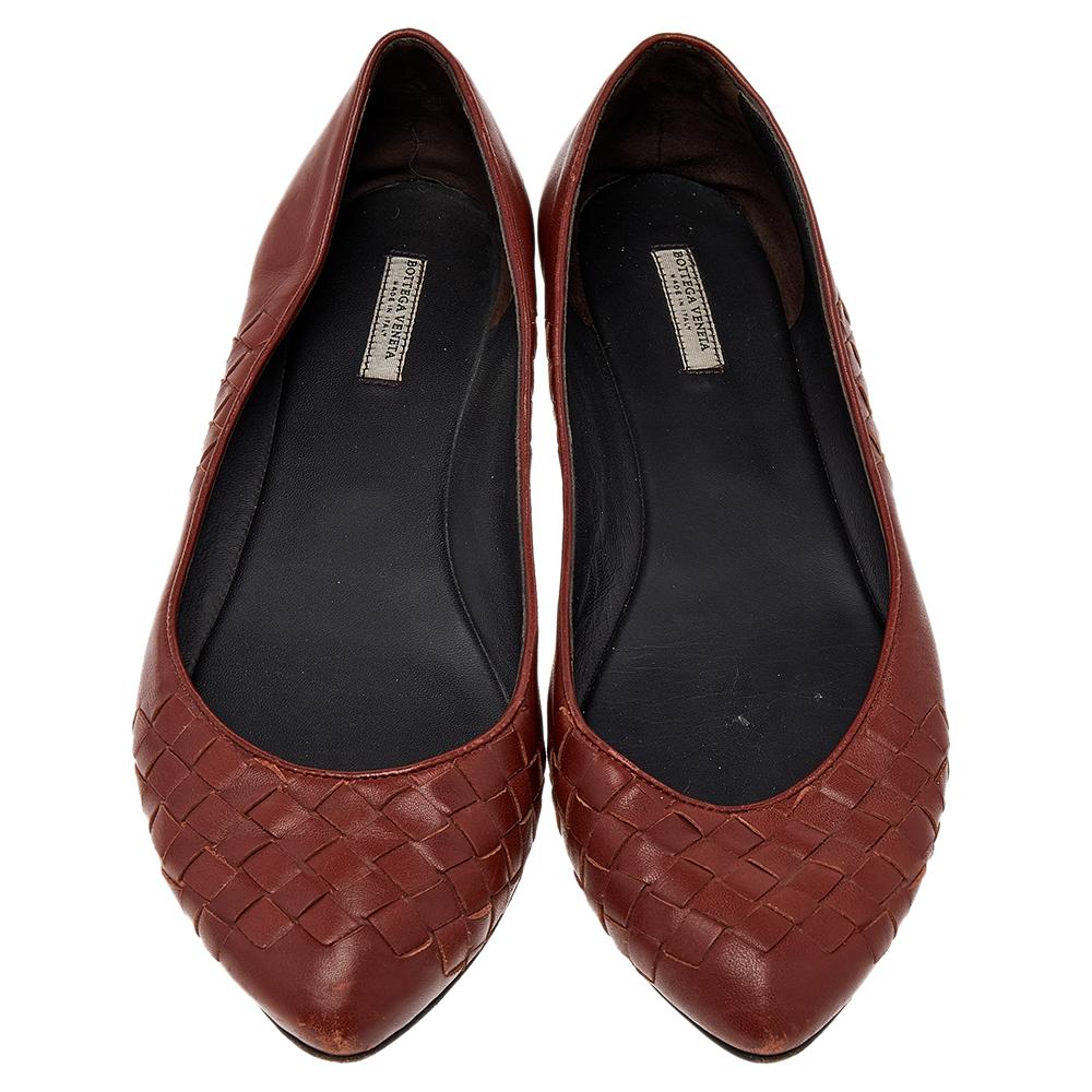 burgundy pointed toe flats